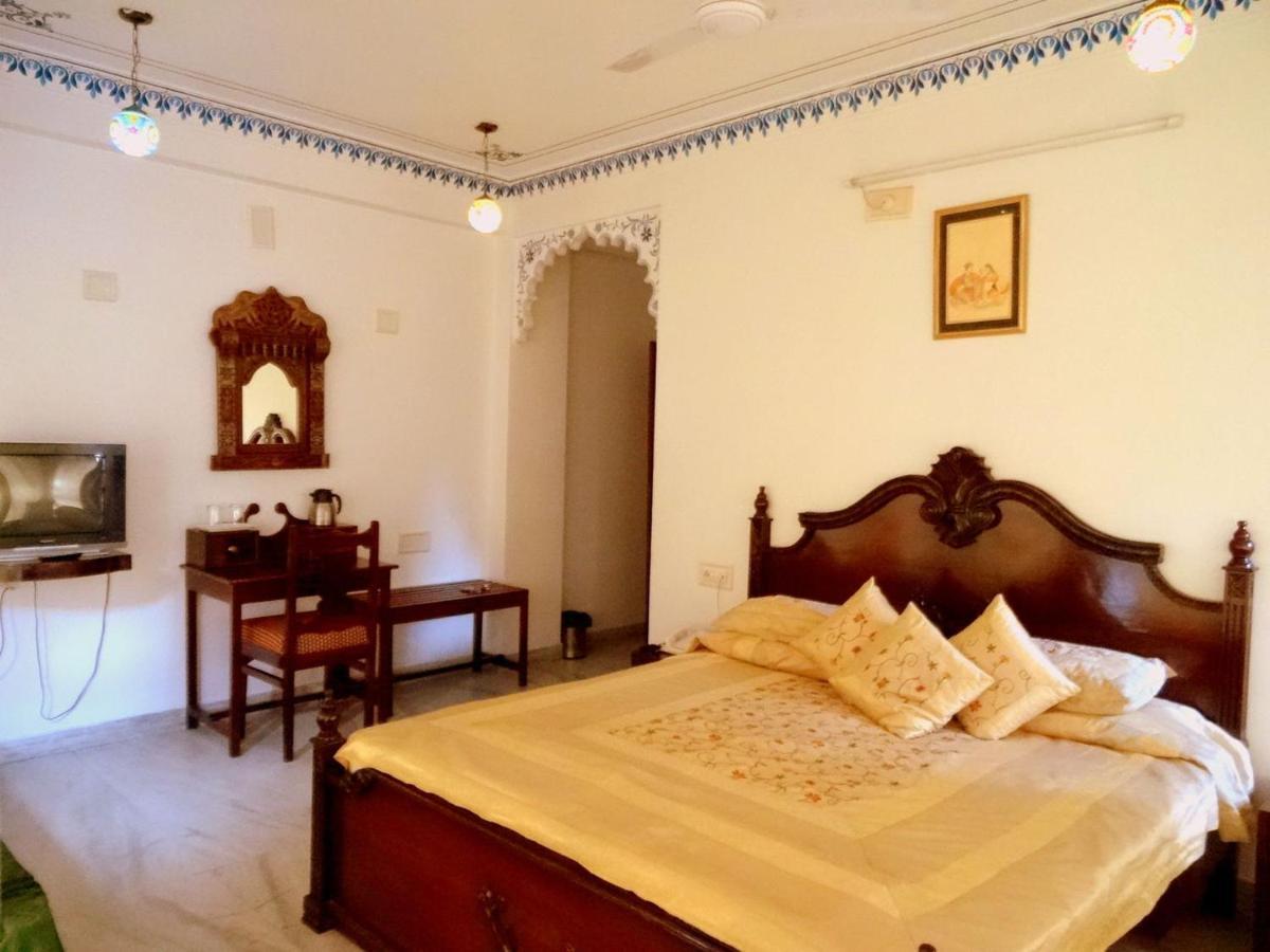 Hotel Pichola Haveli Udaipur Exterior photo